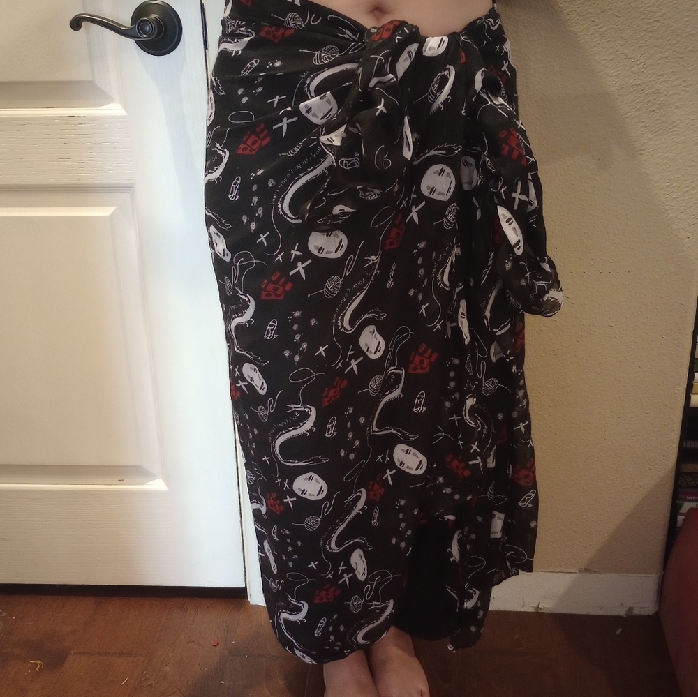 Black and Red Patterned Scarf Gibli Pattern